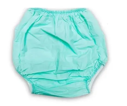 Calzón de hule color menta para bebé, diseñado para protección impermeable sobre el pañal, de material suave y flexible.